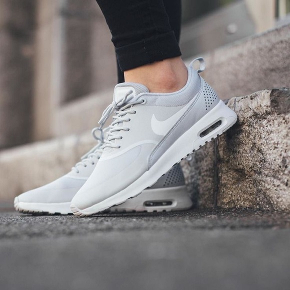 nike air max thea grey and white